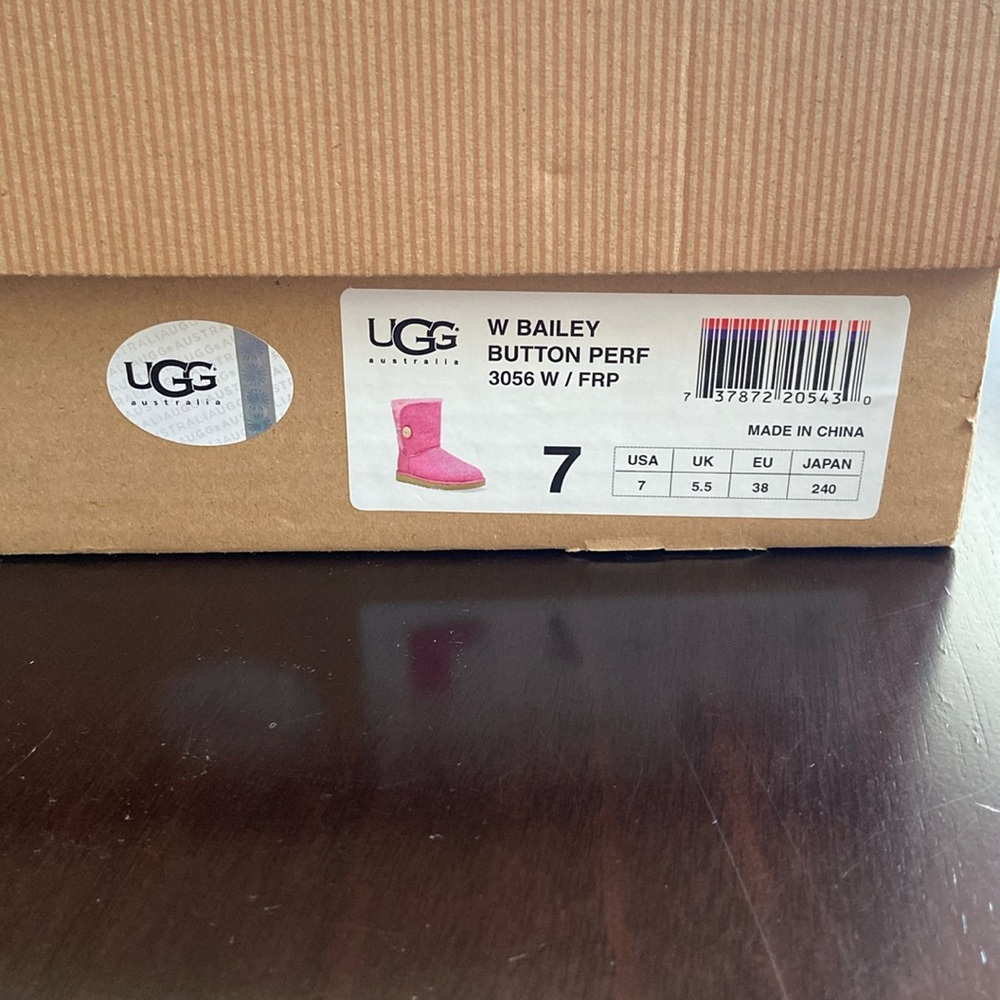 Bailey Button Uggs - image 2